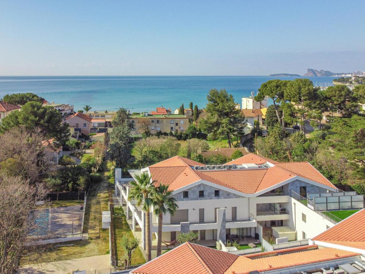 T3 Neuf - C13 - Jardin-Terrasse Et Piscine - Acces Direct Plages Et Centre Village Saint-Cyr-sur-Mer Kültér fotó